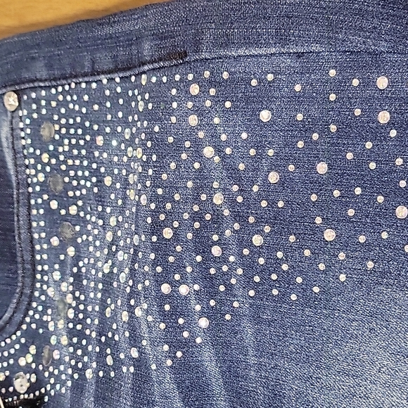 NWT 1826 women's size 20 stretchy distressed skinny jean with rhinestones - Picture 3 of 11